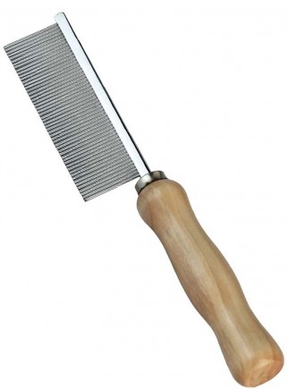 Comb with narrow teeth and wooden handle